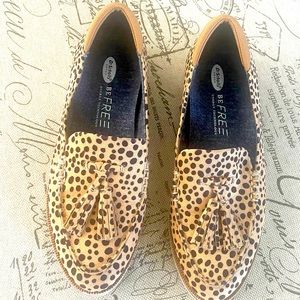 Dr.Scholls Be Free animal print slip on shoes size 6